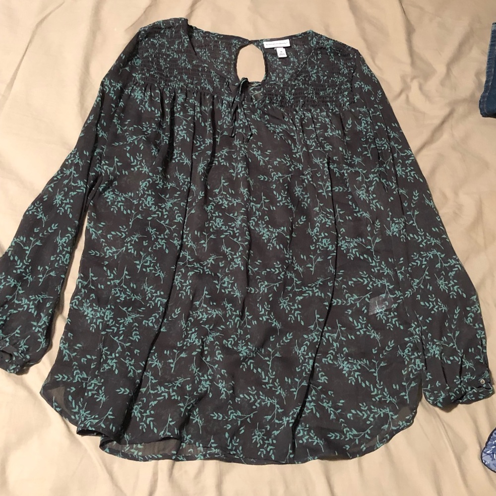 Liz Lange maternity dress shirt